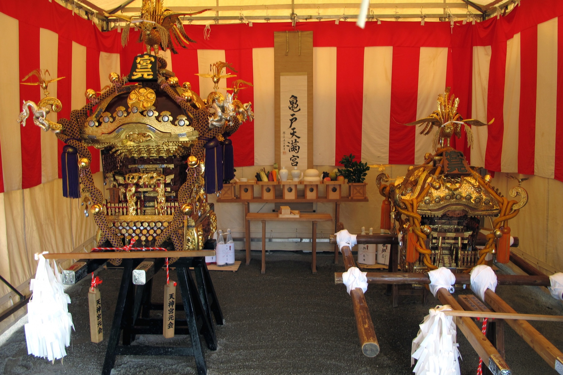 亀戸天神社例大祭 神輿巡行 旅の途中